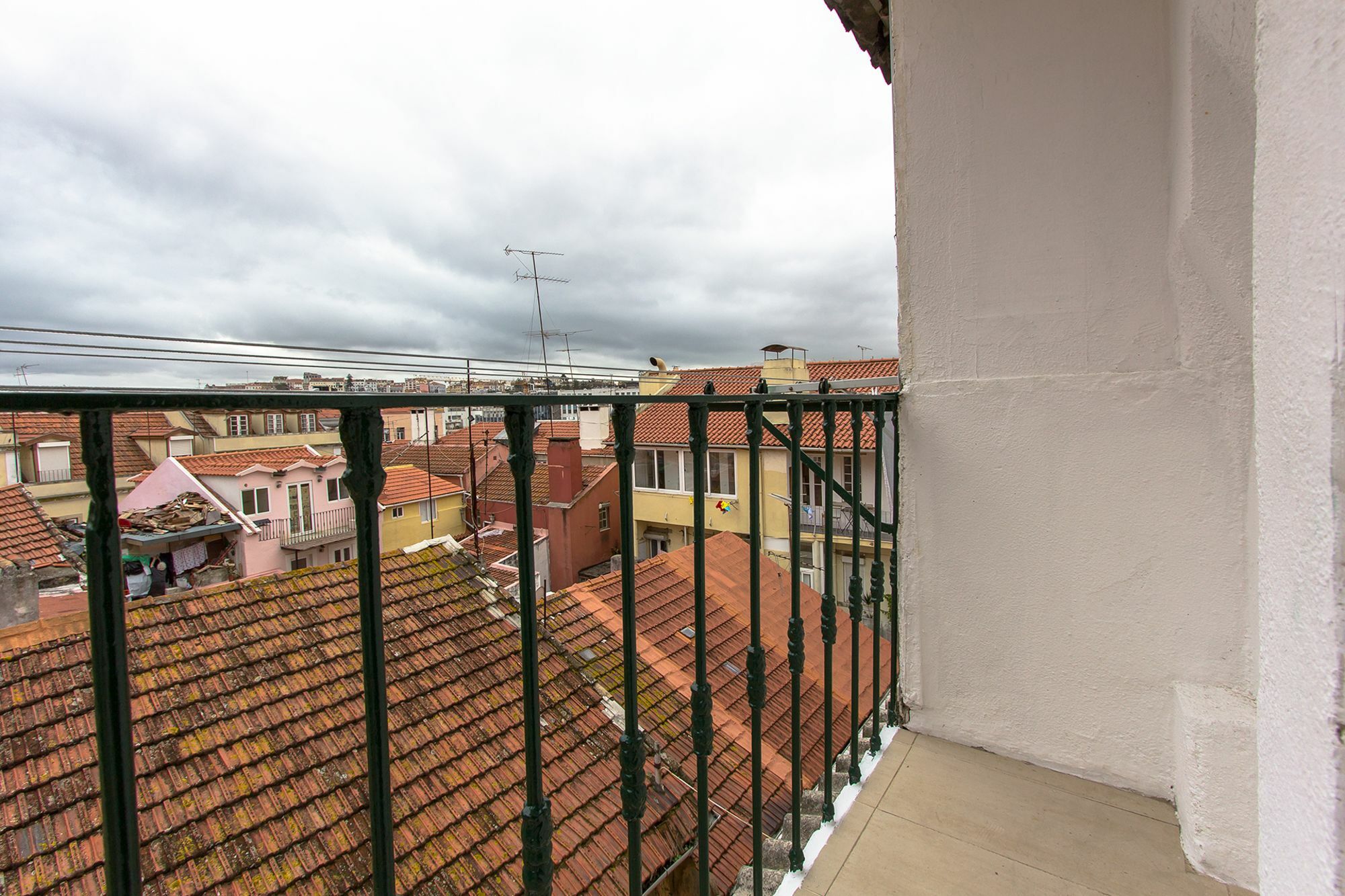 Santa Marta Views By Homing Apartment Lisbon Bagian luar foto